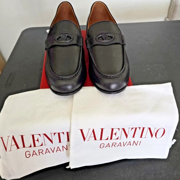 $980 MSRP- Authentic Valentino Garavani 5Y2S0I03VNM Vlogo Loafers- US 12/EU 45 main image 9